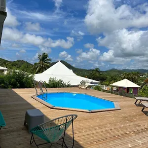 la-magilou.comcaribbean.com/
